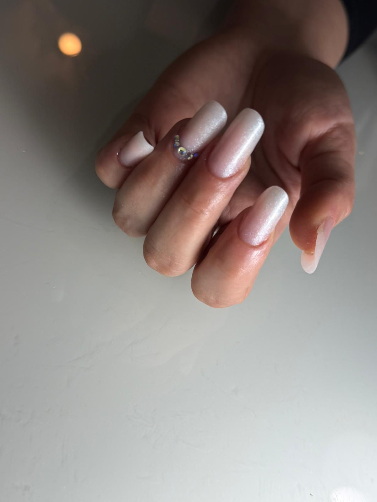 Lores Salon manicure visual